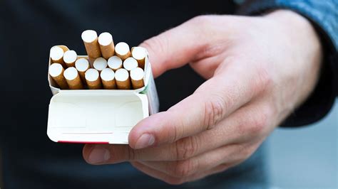 Is 4 cigarettes a day addictive?
