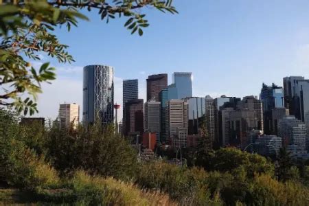 Is 60k enough to live in Calgary?