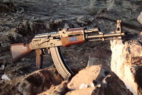 Is AK-47 a war gun?
