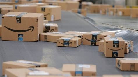 Is Amazon no longer using UPS?