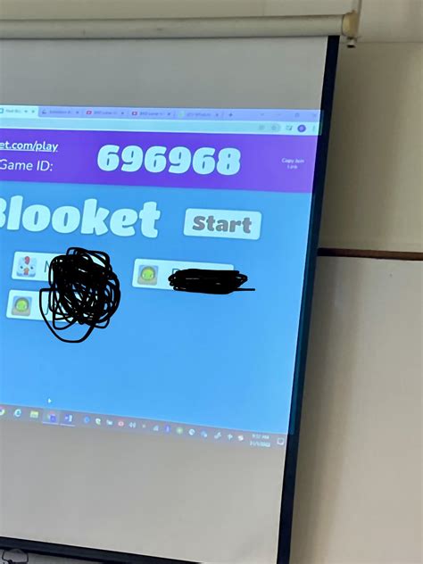 Is Blooket a knockoff of Kahoot?