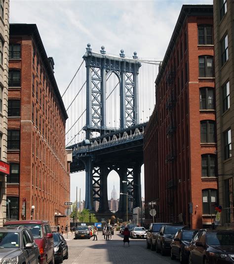 Is Brooklyn Bridge and DUMBO the same?