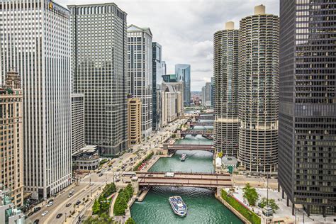 Is Chicago a stylish city?
