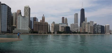 Is Chicago an expensive city?