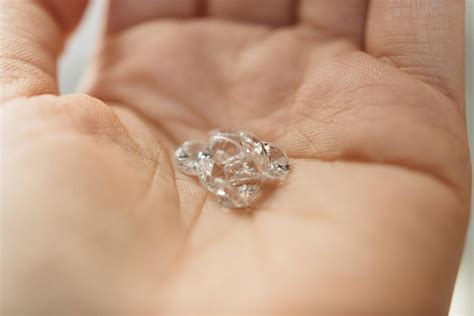 Is Diamond an insulator?