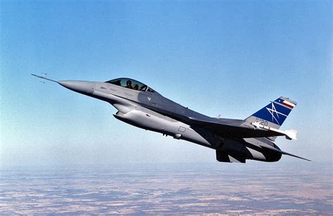 Is F-16 supersonic?