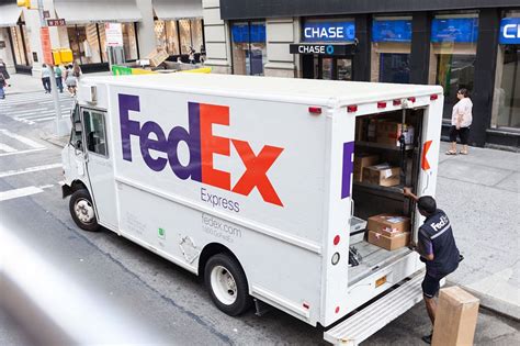 Is FedEx a courier or carrier?