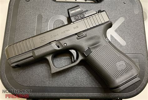 Is Glock 19 or 17 more popular?