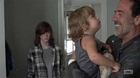 Is Gracie Negan's daughter?