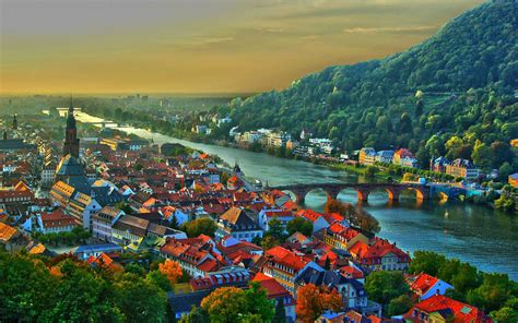Is Heidelberg a small city?