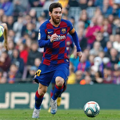 Is Lionel Messi a billionaire?