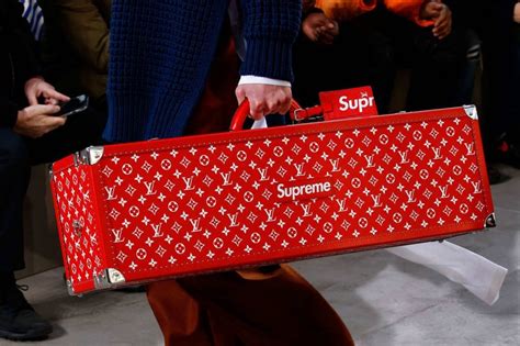 Is Louis Vuitton owned by Balenciaga?