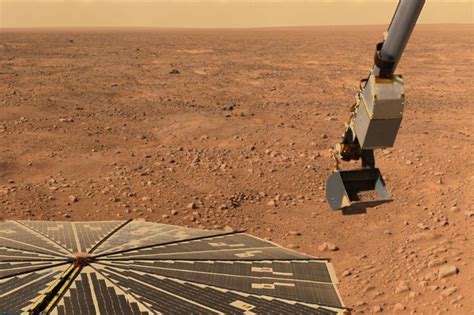 Is Mars soil toxic?