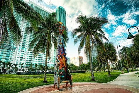Is Miami a walkable city?
