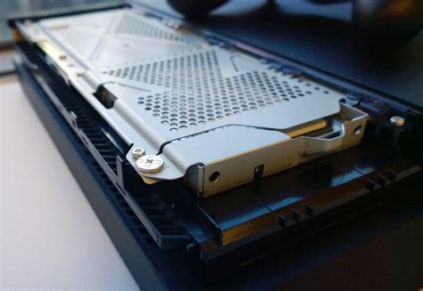Is PS4 hard drive replaceable?