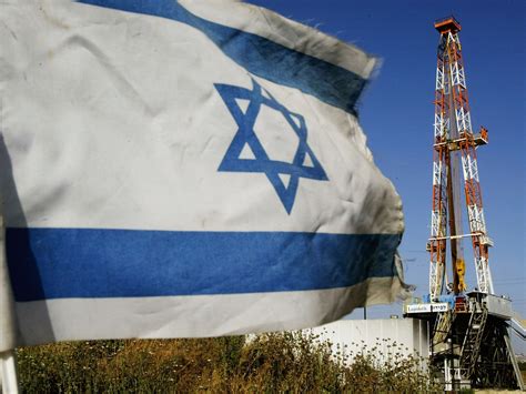 Is Palestine rich in oil?