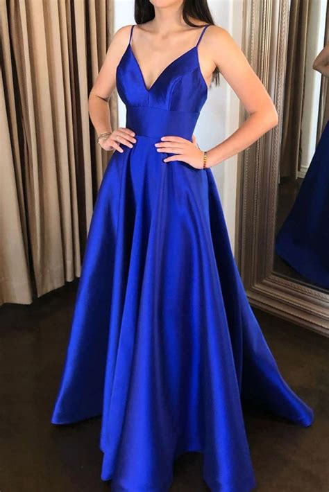 Is Royal Blue in fashion 2024?