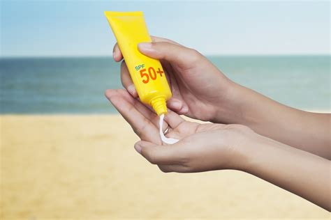 Is SPF 30 or 50 better for acne?