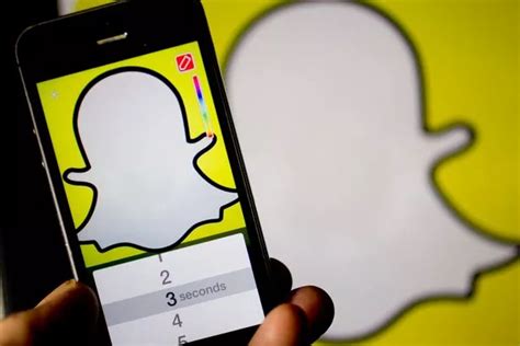 Is Screenshotting a Snapchat Story illegal?