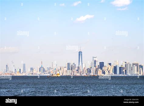 Is Staten Island smaller than Manhattan?