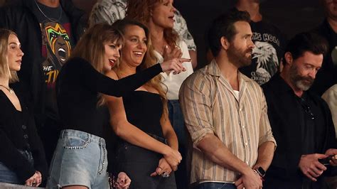 Is Taylor Swift friends with Hugh Jackman?