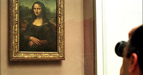Is The Mona Lisa pregnant?