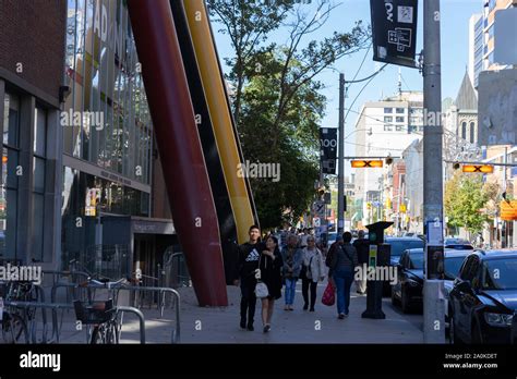 Is Toronto a walkable city?