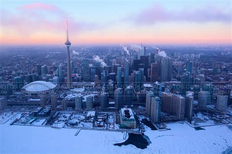 Is Toronto air dry in winter?