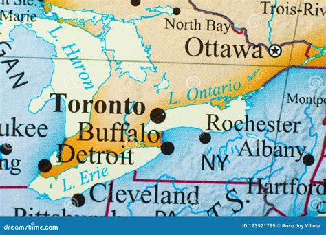 Is Toronto closer to U.S. East or West?