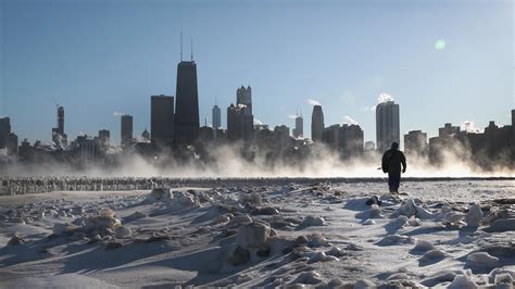 Is Toronto colder or Chicago?