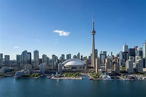 Is Toronto the largest city in Canada by area?