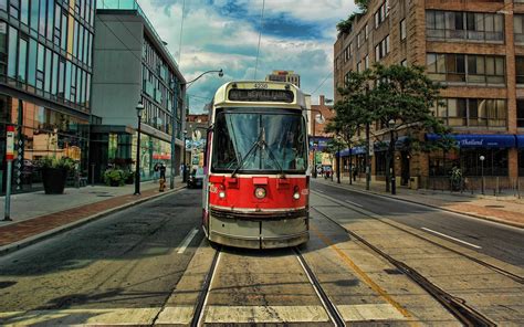 Is Toronto tram free?