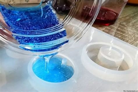Is UV resin better than epoxy resin?