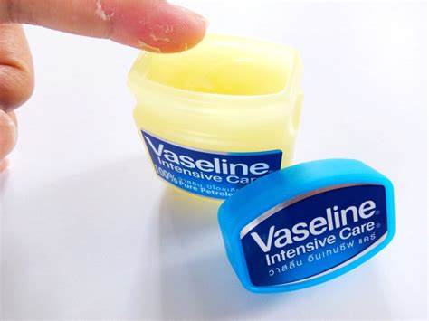 Is Vaseline safe for hummingbirds?