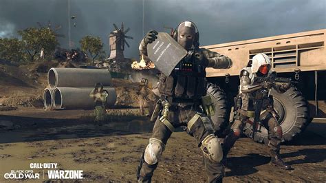 Is Warzone 2 a heavy game?
