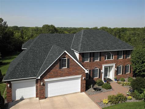 Is a black roof hotter than a white roof?