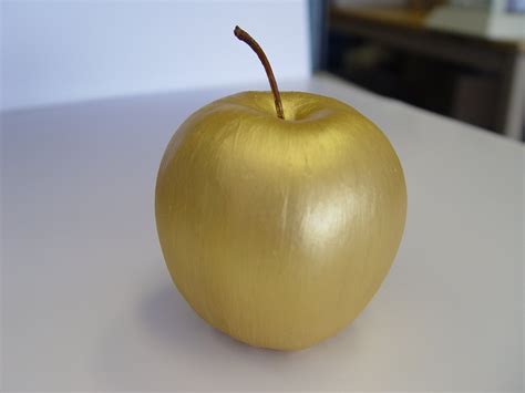 Is a golden apple real?