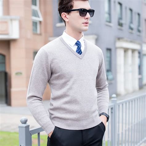 Is a knitted sweater smart casual?