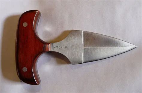 Is a push dagger illegal in Florida?