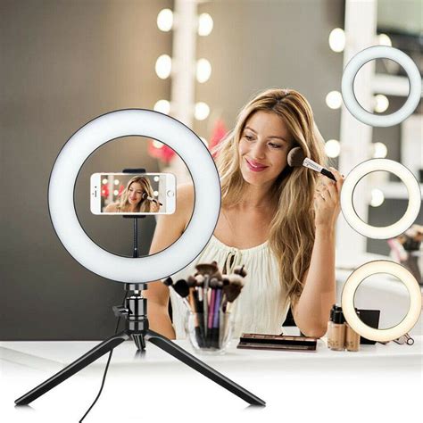 Is a ring light good for makeup?