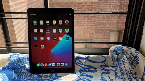 Is an iPad faster than a laptop?
