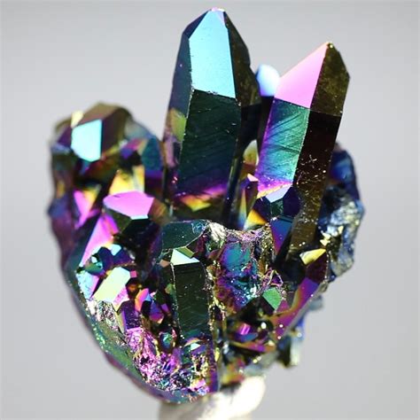 Is aura quartz a mineral?