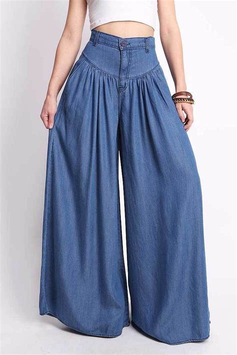 Is baggy pants and wide leg pants the same?