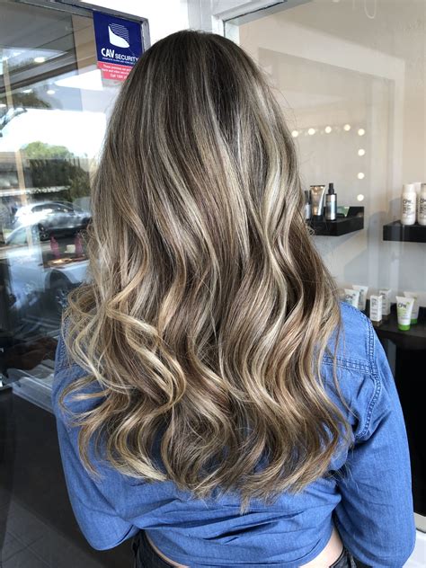 Is balayage a full head of foils?