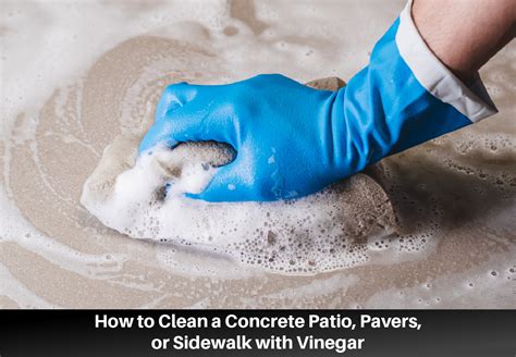 Is bleach or vinegar better for cleaning concrete?