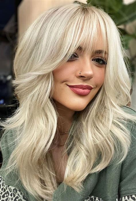 Is blonde hair in style 2023?