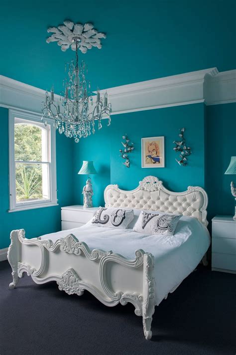 Is blue color good for bedroom?