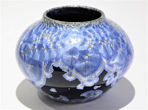 Is ceramic porcelain glass?
