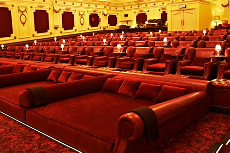 Is cinema a good date?