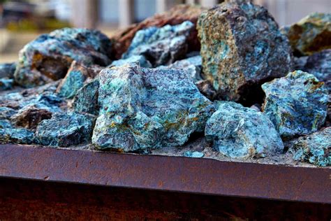 Is cobalt a metal or rock?